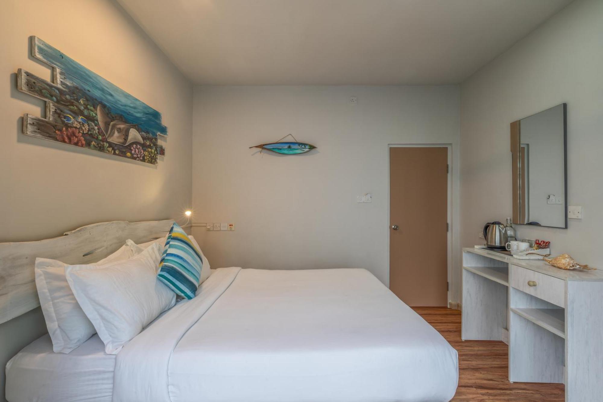 Ocean Pearl Maldives At Gulhi Island Otel Dış mekan fotoğraf